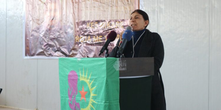 Genç Kadınlar Önder Apo için konferans gerçekleştirdi