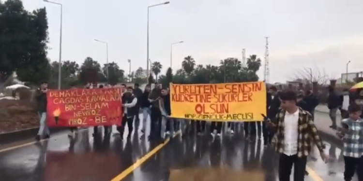 Mersin’de gençliğin Newroz coşkusu
