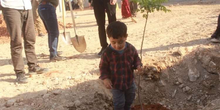 Mexmûr’da görkemli 4 Nisan kutlaması