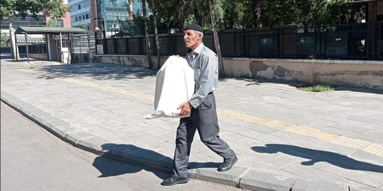 Şehit Welat’ın babası Ali Rıza Aslan oyunu kullandı: Herkesin elini vicdanına koyarak oyunu kullanması gerekiyor