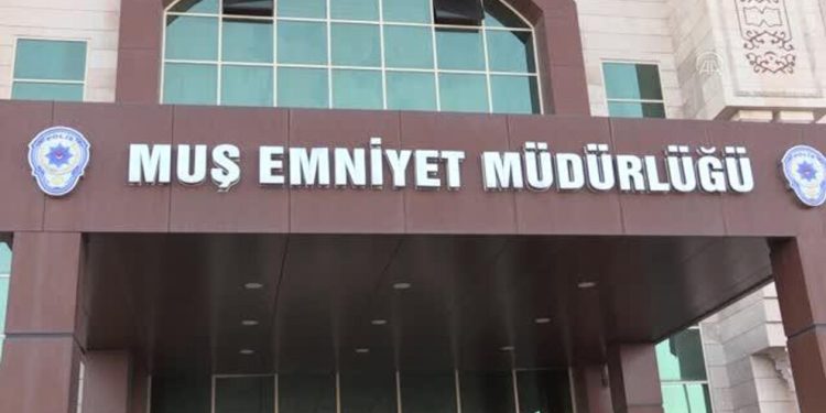 Mûş merkez’de onlarca adrese baskın: 18 kişi gözaltına alındı