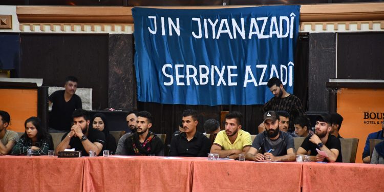 Gençlerden ve genç kadınlardan “Toplumsal Cinsiyetçiliği Aşma” çalıştayı