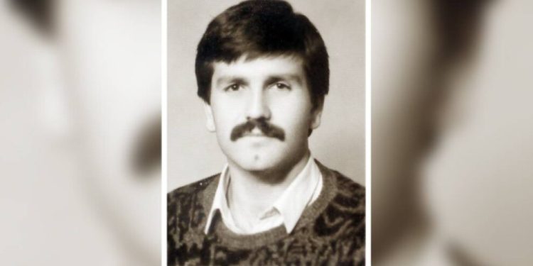 Arkasında Eyfel’i bırakıp yola çıktı