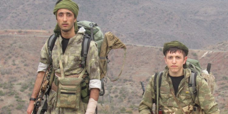 Son nefeslerine kadar birlikte yaşayan ve savaşan güzel insanlar…