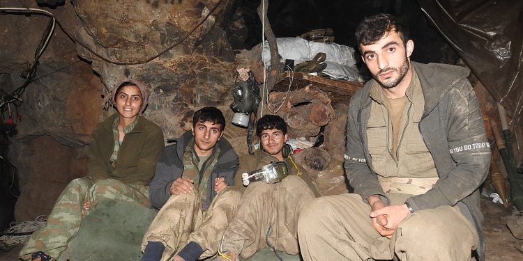 Gerillanın onur savaşı sürüyor