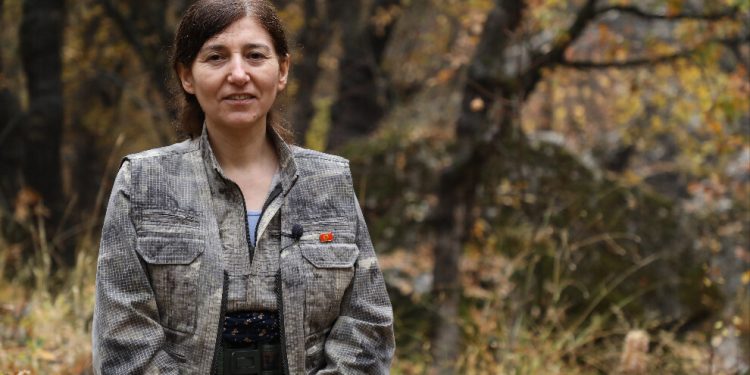 FERİDE ALKAN: İHANETE TOPYEKÜN TAVIR ALINMALI