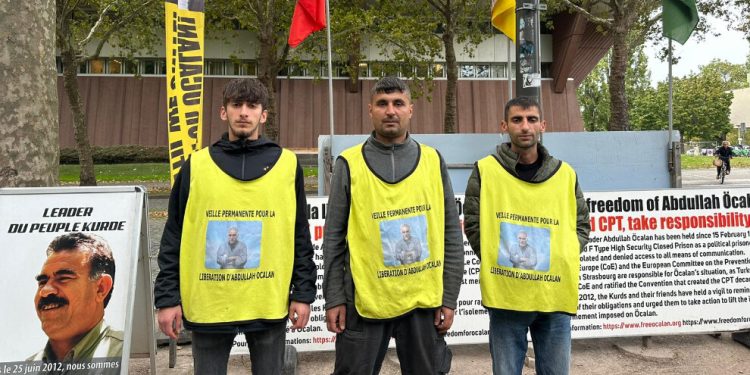 Özgürlük Nöbeti’ni İsviçre’den gençler devraldı