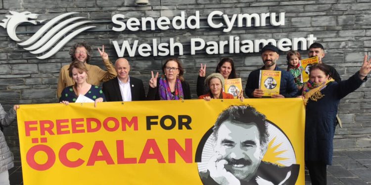 Britanya ve İrlanda’da: Ortadoğu barışının anahtarı Abdullah Öcalan’da