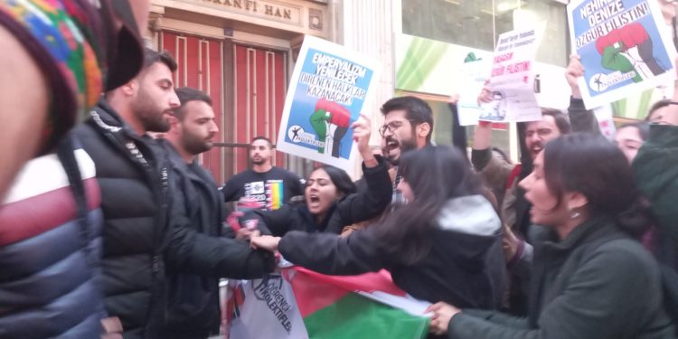 Gençlik örgütleri Filistin halkına destek için yürüdü