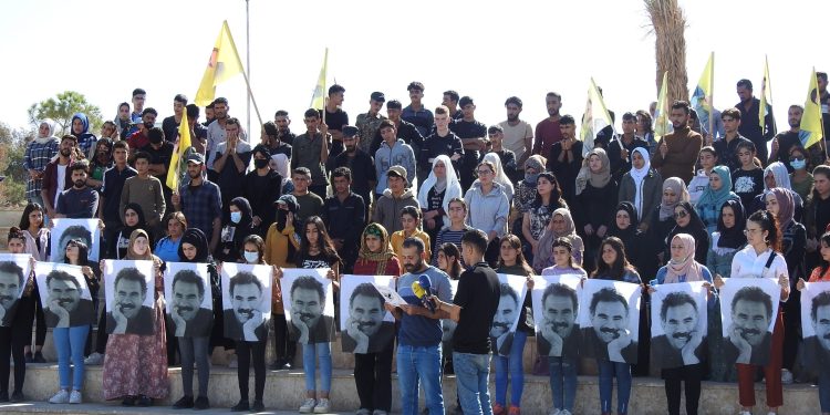 Kuzey ve Doğu Suriye gençliği gerçekleştirdiği bir basın açıklamasıyla “Özgürlük Hamlesine” katıldığını duyurdu