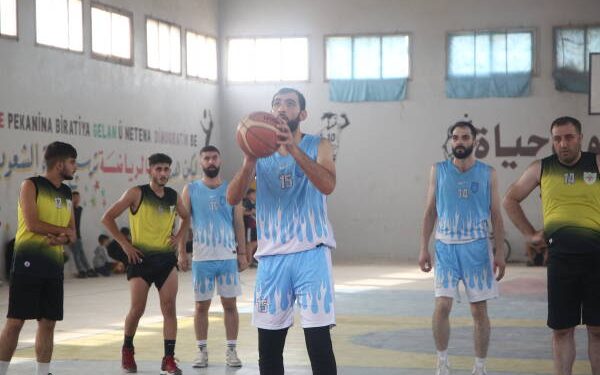 Rojava’da 15 bin genç sporcu