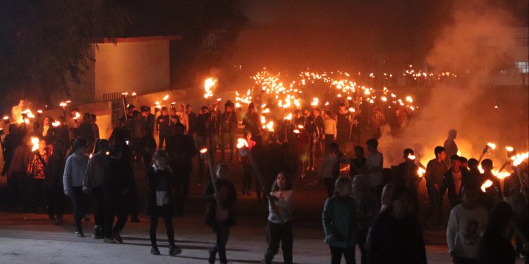 Şehit Rüstem Cudi’nin (Mexmur Mülteci Kampı) korunması gençlerin omuzlarında