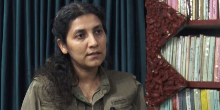 Kadınlar sistemin saldırılarına karşı değerlerini savunmak zorunda