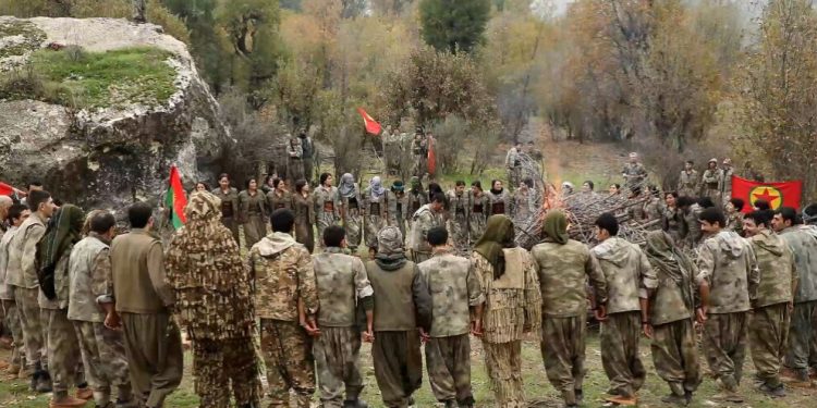 Gerilla Garê’de PKK’nin 45. yılını kutladı