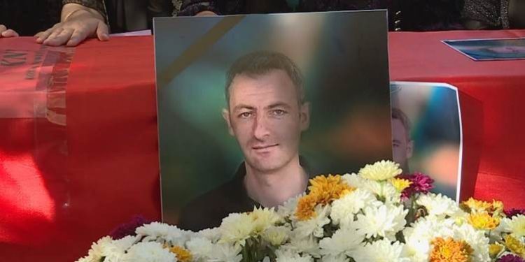 Deniz Bülbün anısına: Öpüyorum Ülkem Olan Alnından