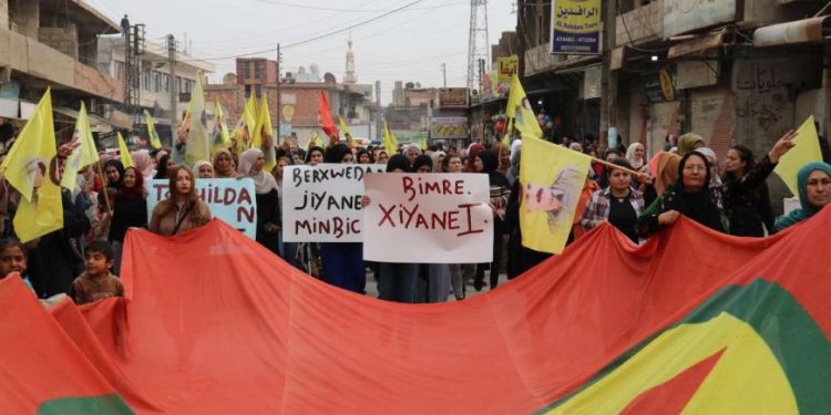 Gençler Minbic’teki merkezlerine yönelik saldırıyı kınadı