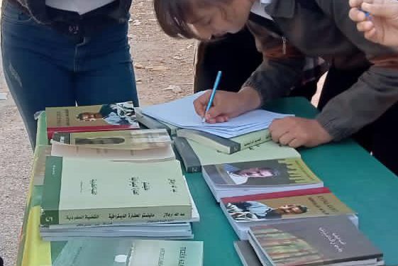 Kobanê genç kadınları, Özgürlük Hamlesi çerçevesinde kitap standı açtı