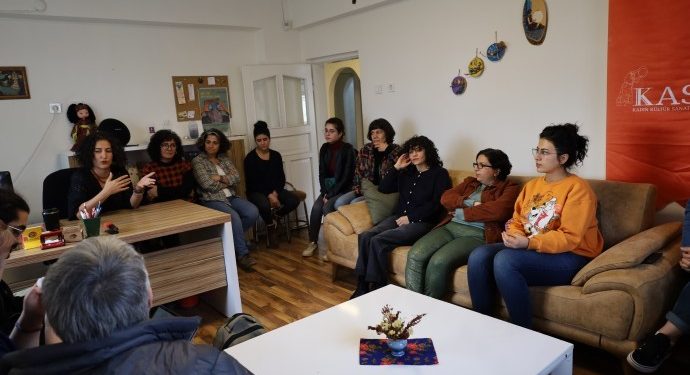 Uluslararası Kadın Delegasyonu Amed’deki temaslarını sürdürüyor