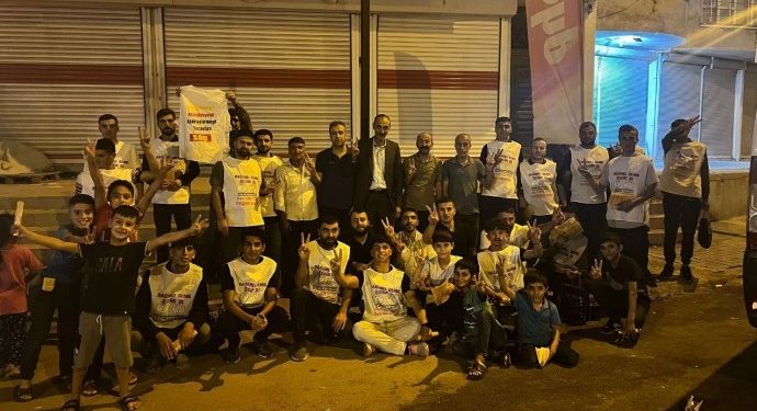 Kongreye hazırlanan gençler: Kurtuluş örgütlenmede