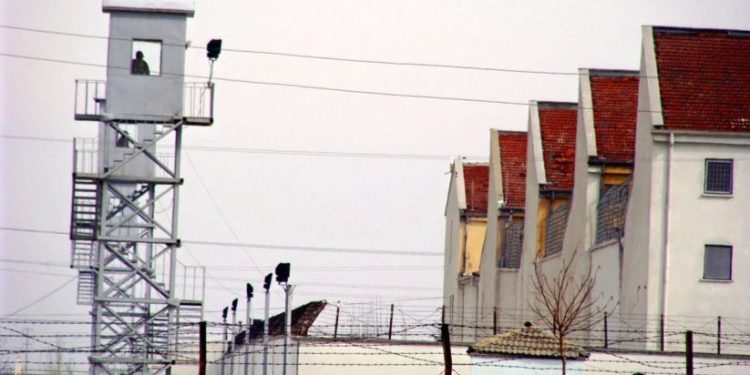 Tutsakların eylemi 8. gününde