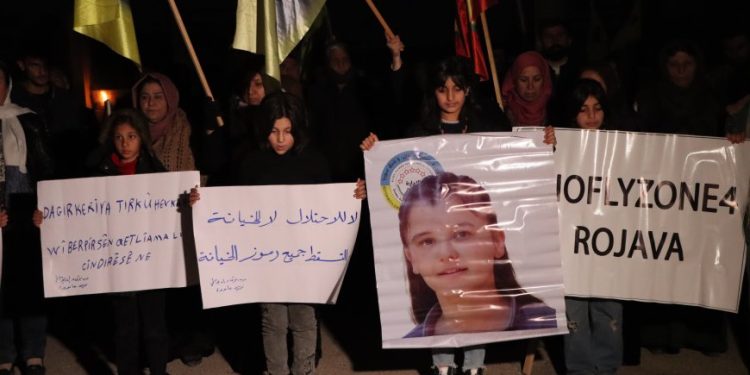 Amûdêli gençlerden meşaleli yürüyüş: Şehitlerin intikamını alacağız!