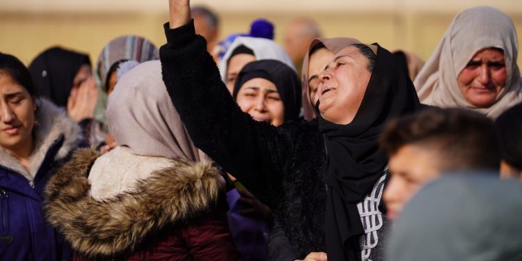 Qamişlo’da şehitler için kitlesel tören