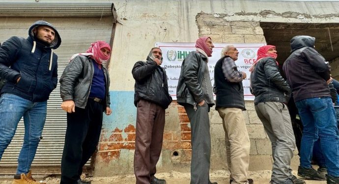 Barzani Vakfı ve İHH işgal altındaki Efrîn’de el ele!