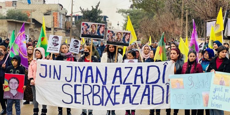 Genç Kadınlar Birliği: Bimre İxanet!