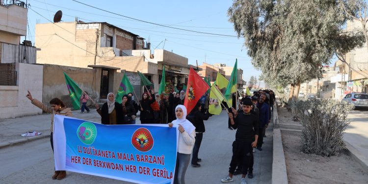 “Barzani ailesinin İhanetine karşı her yer Direniş her yer Gerilla”