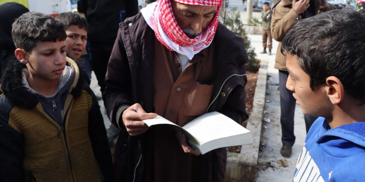 Minbiçli gençler, Gezgin Kütüphane faaliyetiyle Önder Apo’nun fikirlerini yayıyor