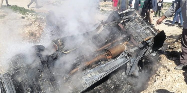 Şengal’de bir araç bombalandı