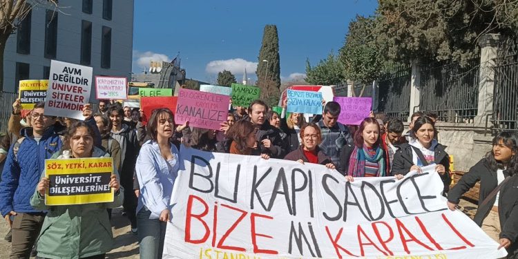 Öğrenci Faaliyeti: “Üniversite faşist çetelere açılıyor, öğrencilere de fakülteler arası geçiş yasağı düşüyor