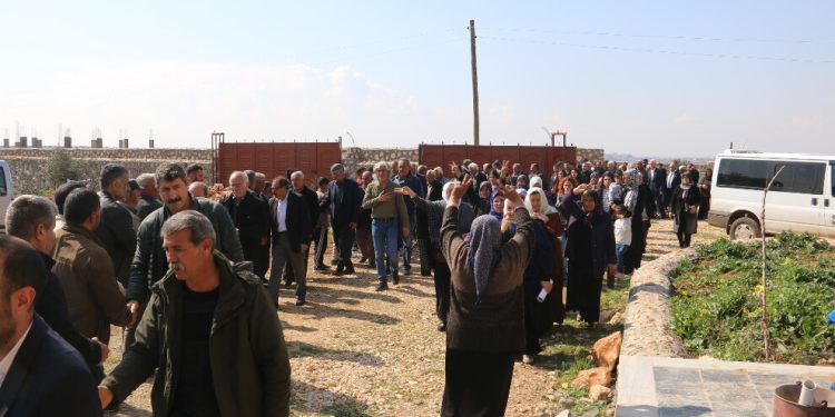 HPG gerillası Yalçınkaya’nın taziyesine kitlesel ziyaret