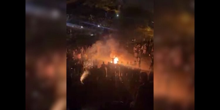 Gençler tarafından öncülük edilen Çarşamba Suri kutlamasına saldırı