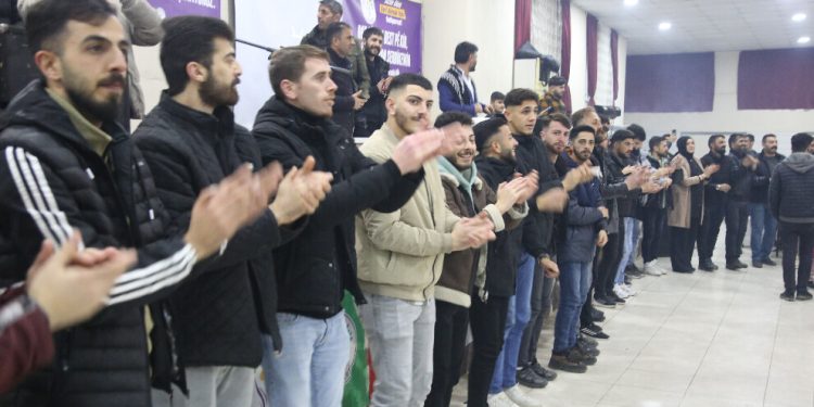 Agirî’de gençlik şöleni: Kürt halkının kazanma zamanıdır