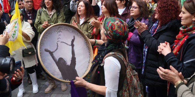 Dêrsim Newrozu: Yezid’e geçit yok, Öcalan’a bin selam
