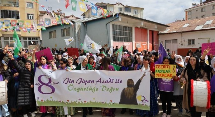Dep’te 8 Mart coşkusu: Sara’ların Beritan’ların ardıllarıyız