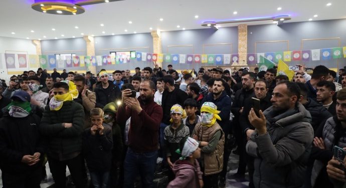 Norşîn’de gençlik şöleni: Genç başladık genç bitireceğiz