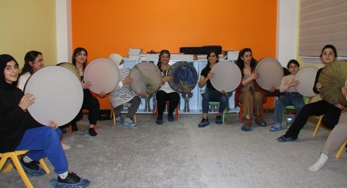 Kadın ezgileriyle 8 Mart’a hazırlanıyorlar