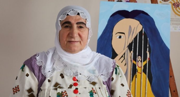 Dengbêj Mukaddes’ten 8 Mart şarkısı