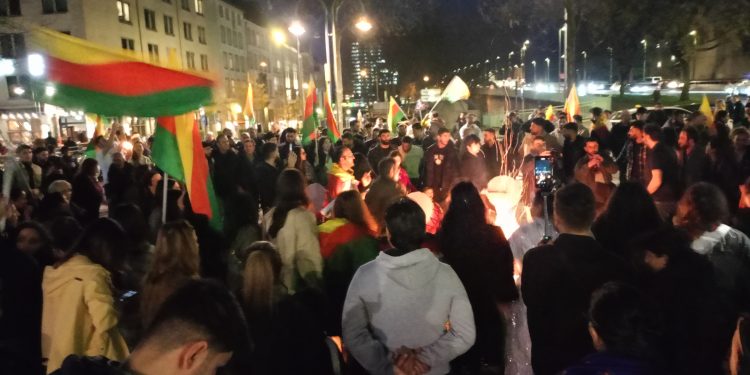 Yüzlerce genç Köln’de newroz’u kutladı