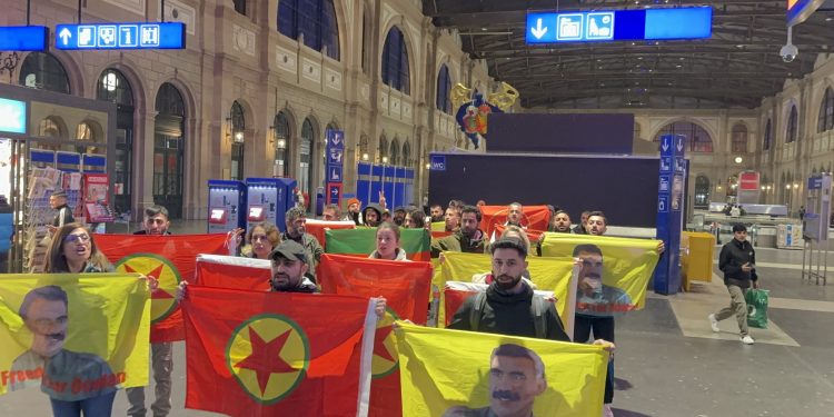 Zurih’ de Kurdistan’lılar saldırlara karşı ayaktaydı