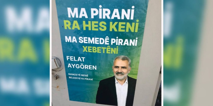 Fırıldak Felat, AKP’yi yazmıyor