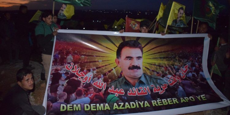 Dünya Emekçi Kadınlar Günü münasebetiyle Minbic’te Genç Kadınlar Birliği tarafından meşaleli yürüyüş düzenlendi