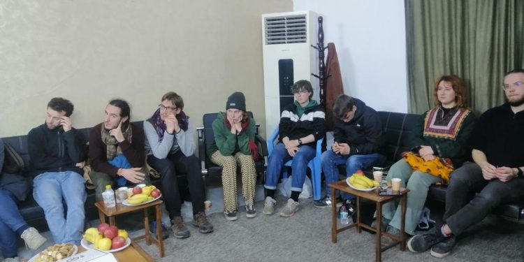 Enternasyonalist gençler Güney Kürdistan gençleriyle bir araya geldi