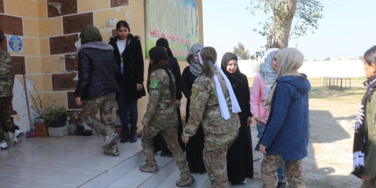 YPJ, 8 Mart’ı Tabqalı Genç Kadınlarla kutladı