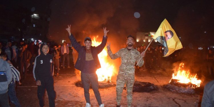 Minbiç gençleri’nden Newroz coşkusu: AGIR BERDE ERŞÊ FAŞİZMÊ