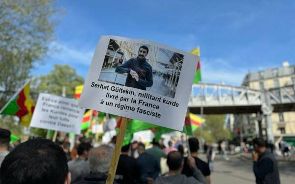 Paris’te Kürtlerin Türk devletine teslim edilmesi kınandı