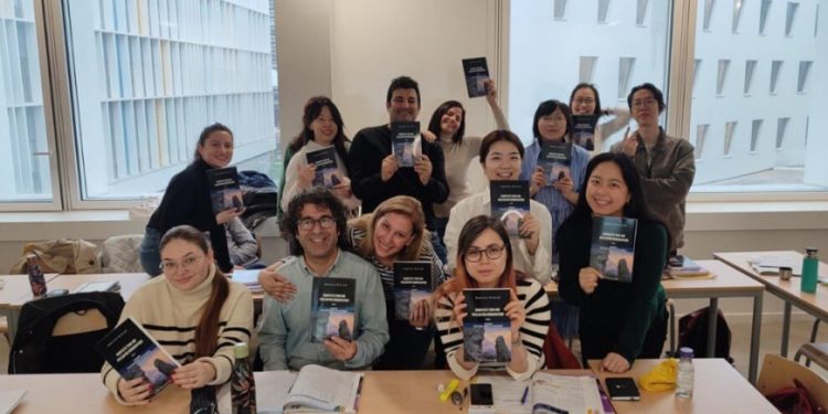 Sorbonne Üniversitesi’nde Önder APO’nun Savunmalar’ı okundu