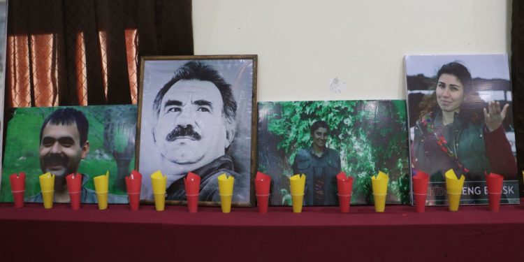 Tabqa ve Reqa şehirlerinde, Şehit Bişeng, Şehit Sara ve Şehit Tolhildan için anma!